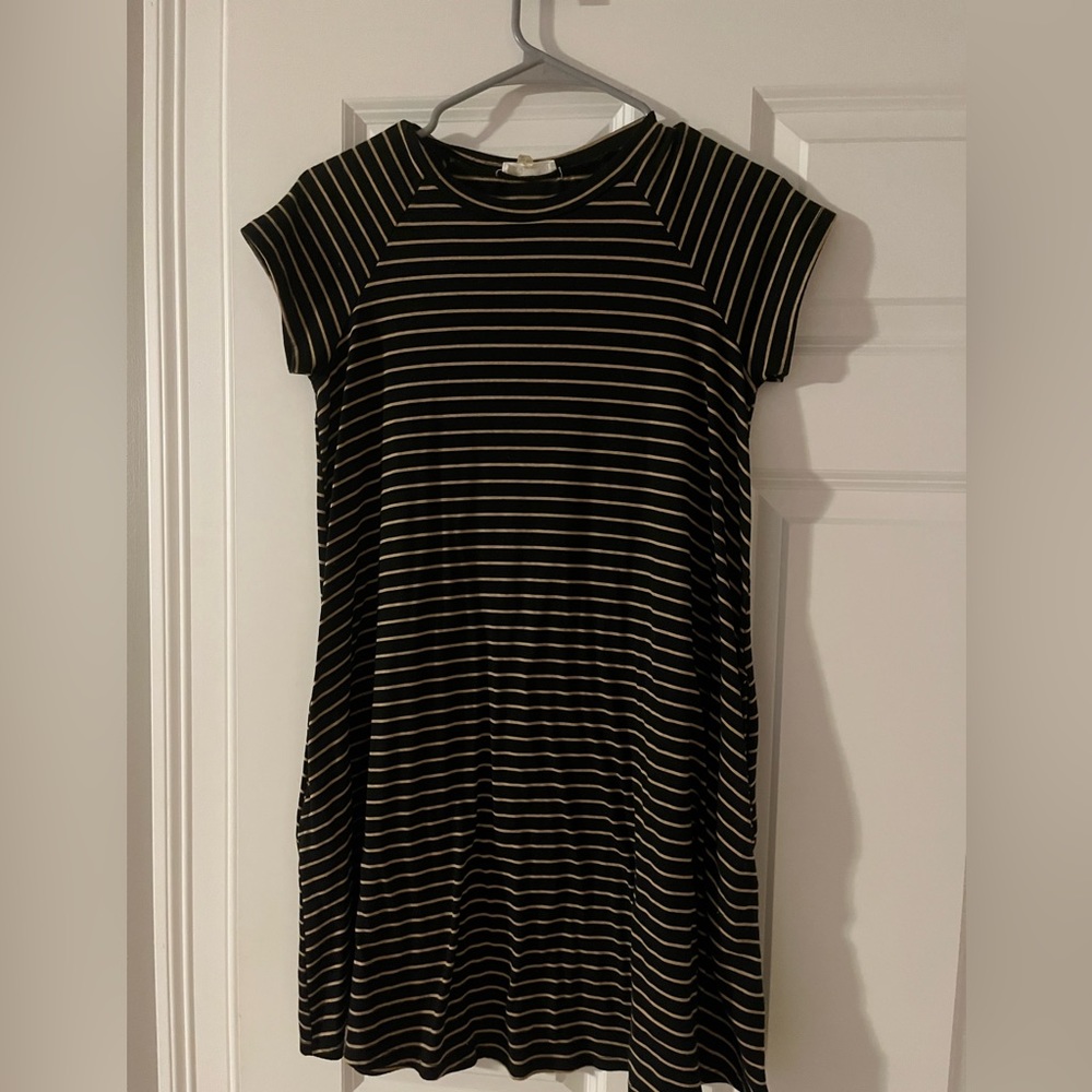 Dress w/pockets XS